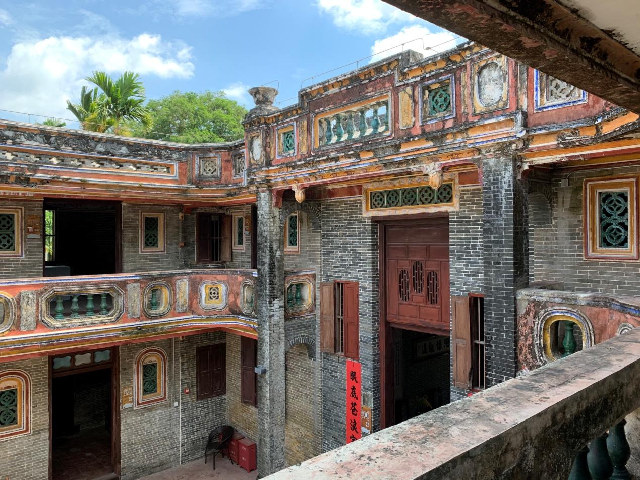 海南，嘉宾云集，观众热情洋溢