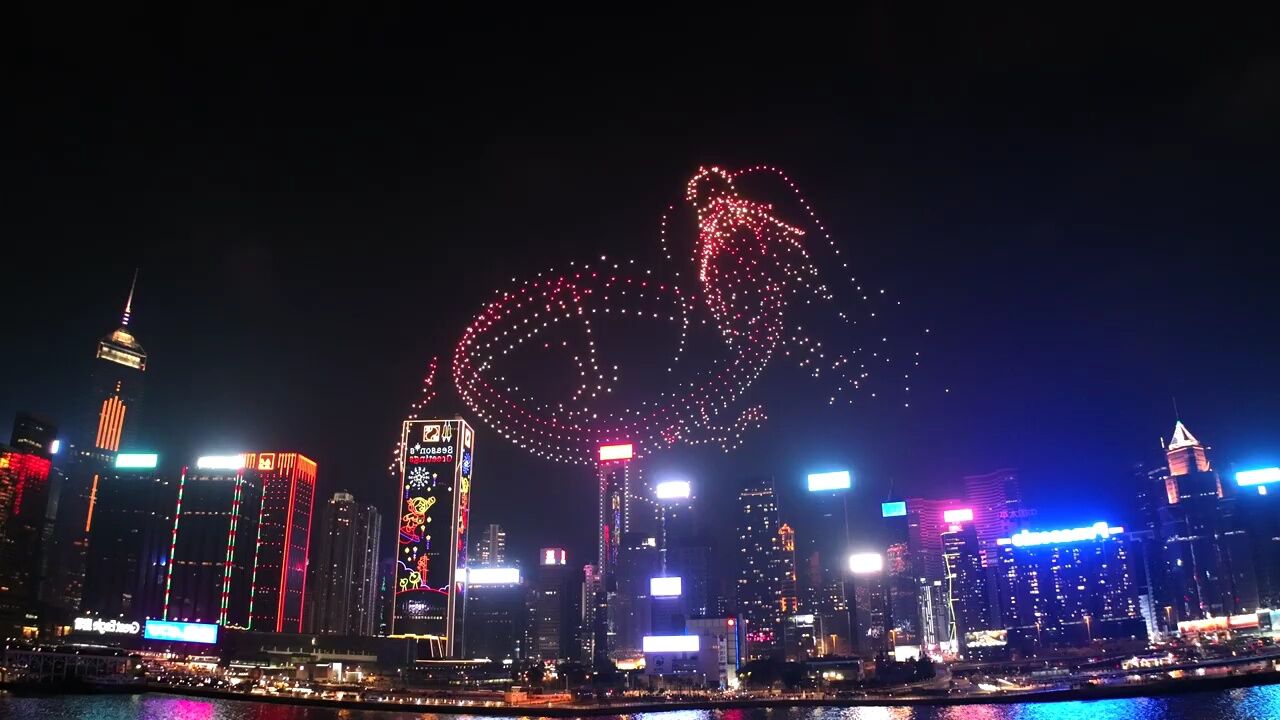 香港之声，尊敬的听众，亲爱的朋友们，共话美好未来